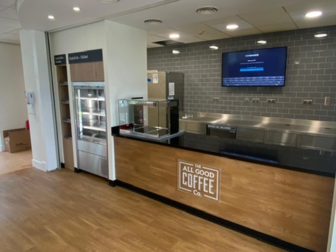 Coffee counter with chilled display and screen