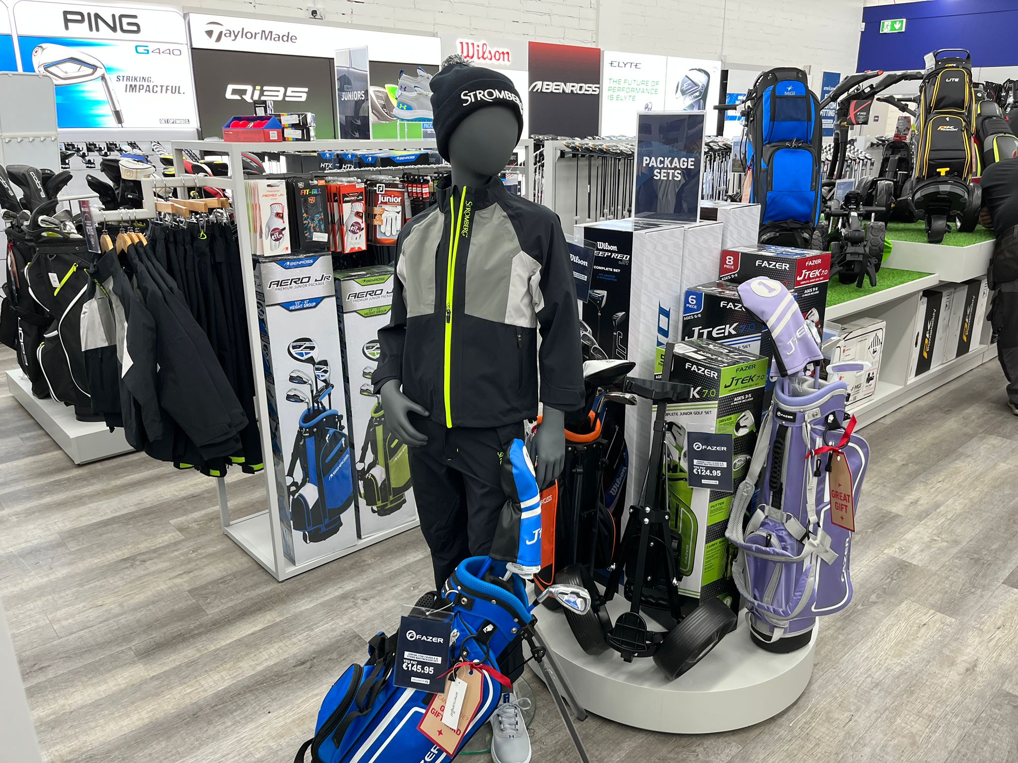 Junior golf section retail display