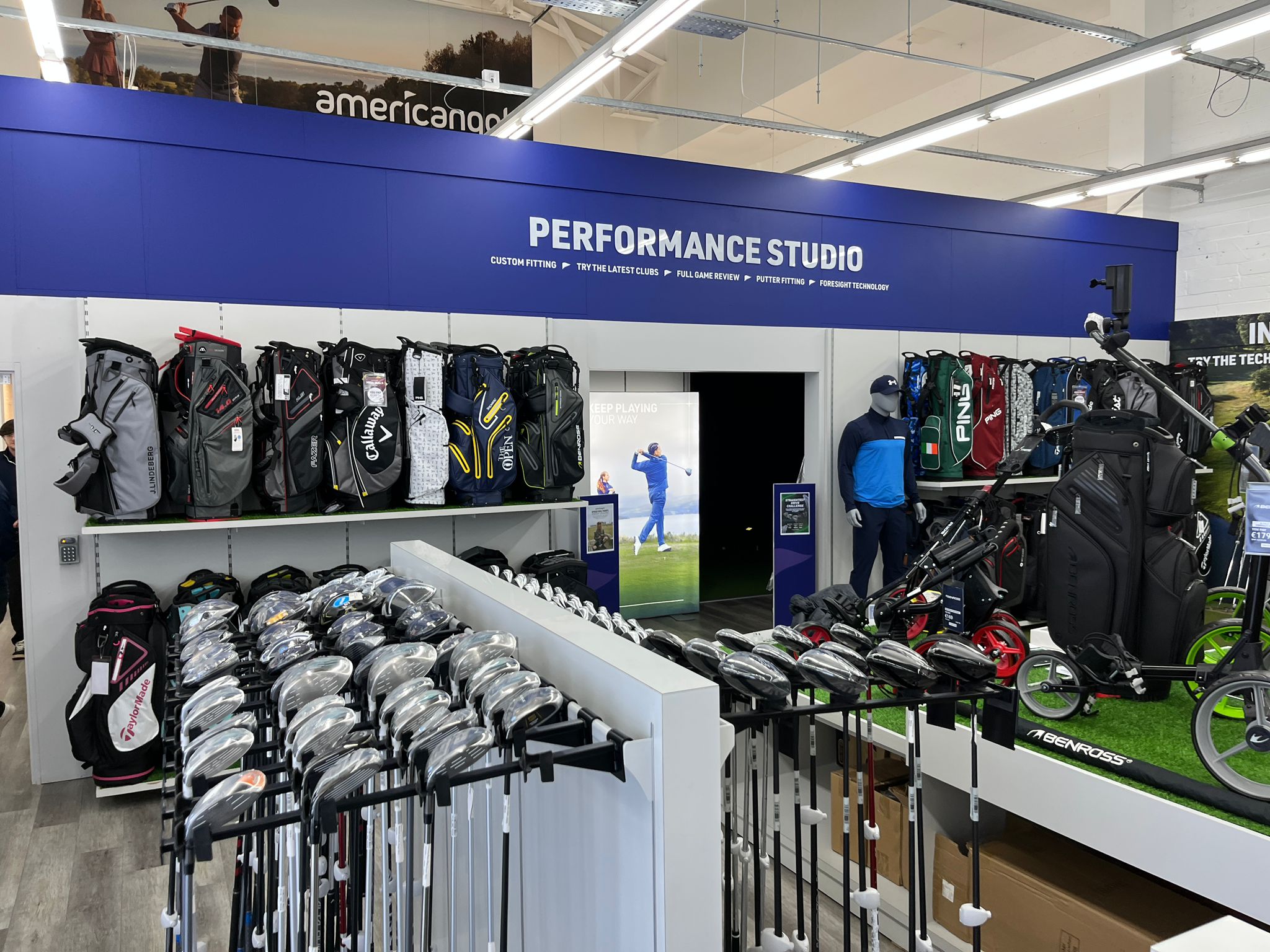 Retail store fit out with display systems by MPAF Services